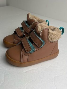 Ten Little Furry High Top sneakers infant size 6